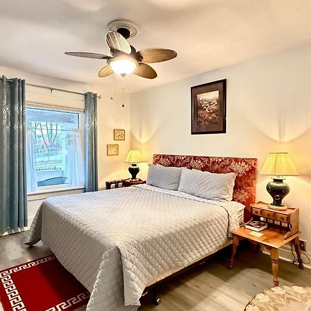 Adorable 2-Bedroom Unit With Jacuzzi Beside Falls Niagara Falls Exterior photo